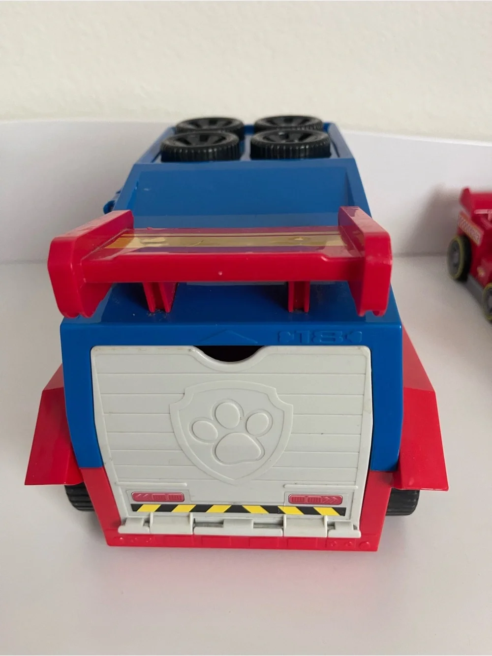 Paw Patrol Ready Race Rescue Set INCLUDING Mobile Pit Stop Team Vehicle